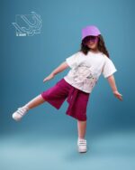 ست کراپ و شلوارک بهاره دخترانه با طرح دخترک - Image 6