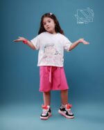 ست کراپ و شلوارک بهاره دخترانه با طرح دخترک - Image 7