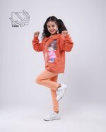 ست بلوز و شلوار دخترانه پاییزه با طرح دختر بداخلاق - تصویر 2